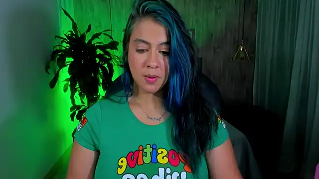 Xisu  online show from 01.20.25