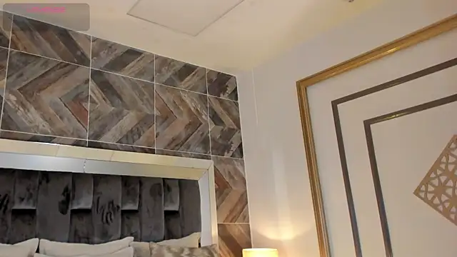 TaniaSmith1 online show from 09.28.25