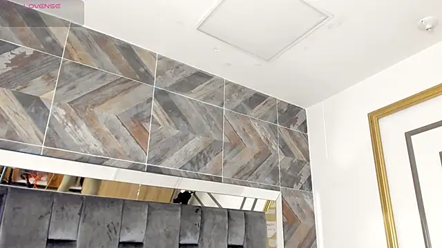 TaniaSmith1 online show from 11.06.25