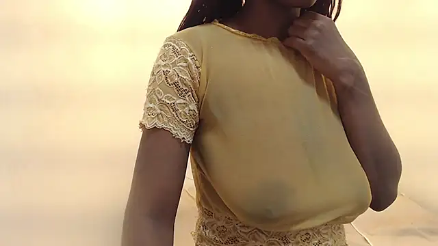 michaela cox online show from 02.06.25