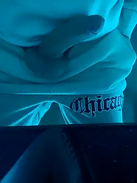 Snapshot of gostos__oo chatting on 12.18.24 gostos oo online show from 12.18.24