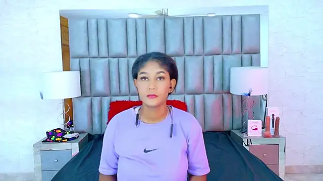 Snapshot of AlisonJaimes chatting on 09.09.25 AlisonJaimes online show from 09.09.25