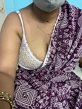 Snapshot of sajeetha chatting on 07.15.26 sajeetha online show from 07.15.26