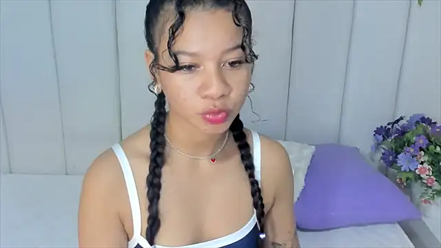 Snapshot of brithany_rousee chatting on 02.11.25 brithany rousee online show from 02.11.25