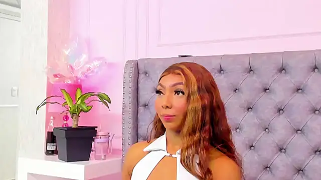 HaileeRoberts online show from 03.24.26