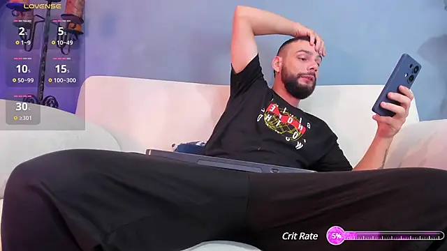 Snapshot of antony_bigdick_ chatting on 03.05.25 antony bigdick online show from 03.05.25