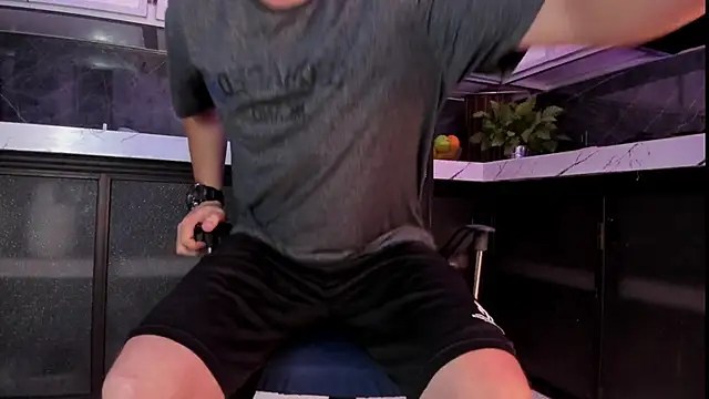 Snapshot of antony_bigdick_ chatting on 11.30.25 antony bigdick online show from 11.30.25