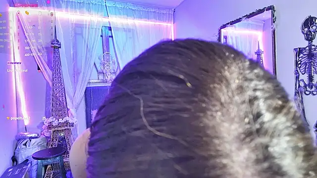 ZoePrest  online show from 02.25.25