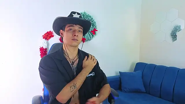 Snapshot of Demitryo chatting on 12.22.25 Demitryo online show from 12.22.25