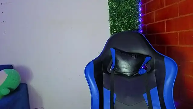 Demitryo online show from 04.18.26