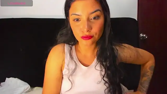 lolaa staars online show from 05.15.26