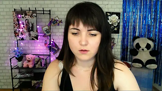 Snapshot of Darina_M_ chatting on 02.06.25 Darina M online show from 02.06.25