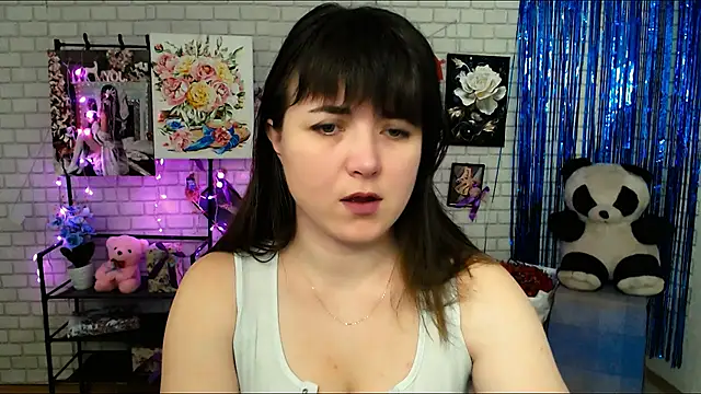 Snapshot of Darina_M_ chatting on 02.21.25 Darina M online show from 02.21.25