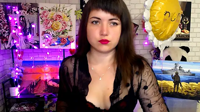 Snapshot of Darina_M_ chatting on 09.13.25 Darina M online show from 09.13.25