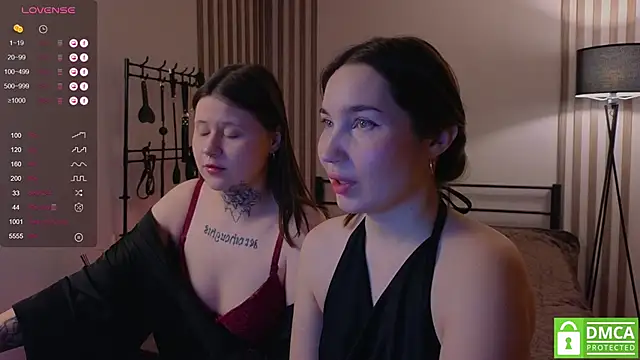 Snapshot of domDani_subMay chatting on 02.12.25 domDani subMay online show from 02.12.25