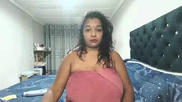 Indianmayaxoxo online show from 10.11.25