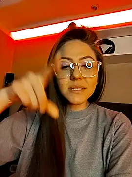 Ich Bin Julia online show from 12.02.25