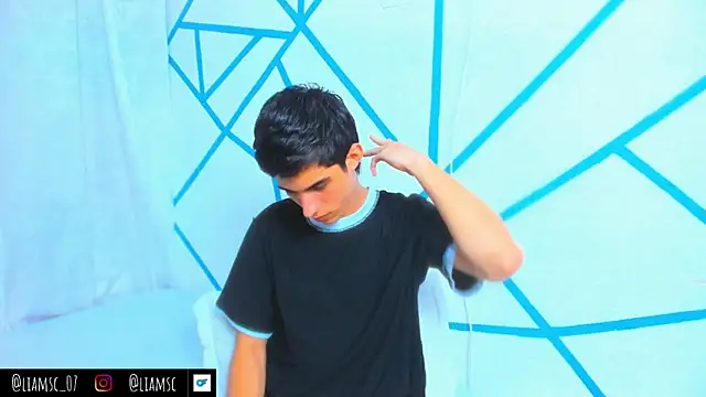 liam scott77 online show from 10.02.25