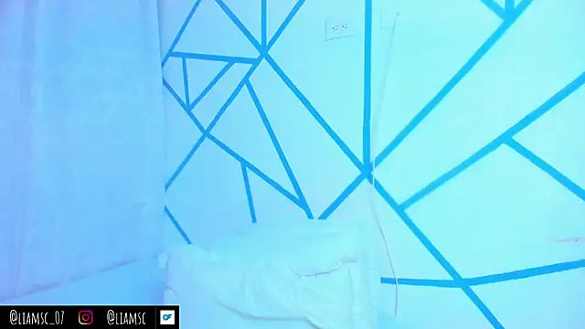 liam scott77 online show from 10.24.25