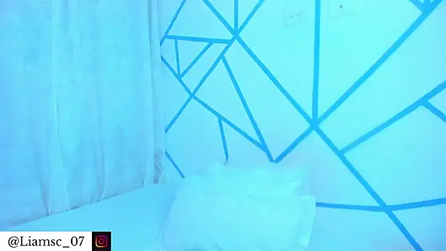 liam scott77 online show from 04.10.26