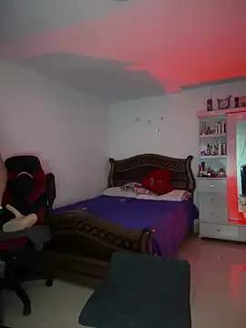 cristina1800 online show from 12.19.25