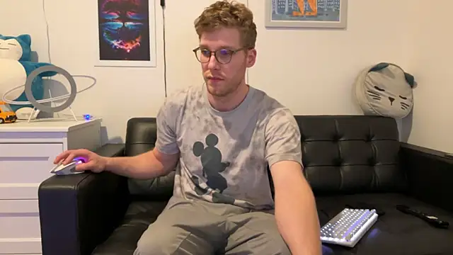 BlueEyedTallGuy94 online show from 12.30.24