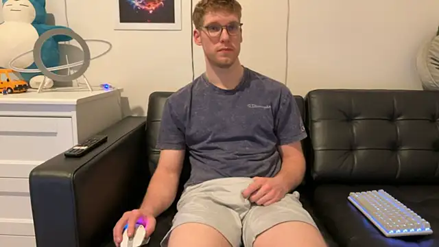 BlueEyedTallGuy94 online show from 01.12.25