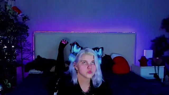 JoannLowe online show from 01.07.25