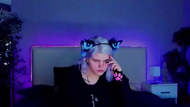 JoannLowe online show from 02.01.25