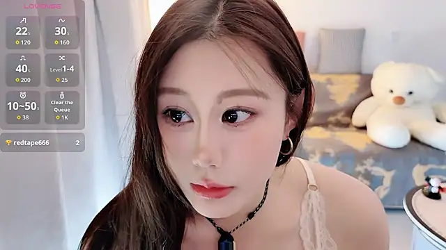 Snapshot of QQ-tutu chatting on 06.19.26 QQ-tutu online show from 06.19.26