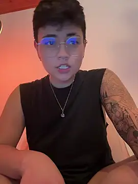 Ashley Chriss online show from 01.07.25