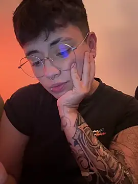 Ashley Chriss online show from 01.18.25