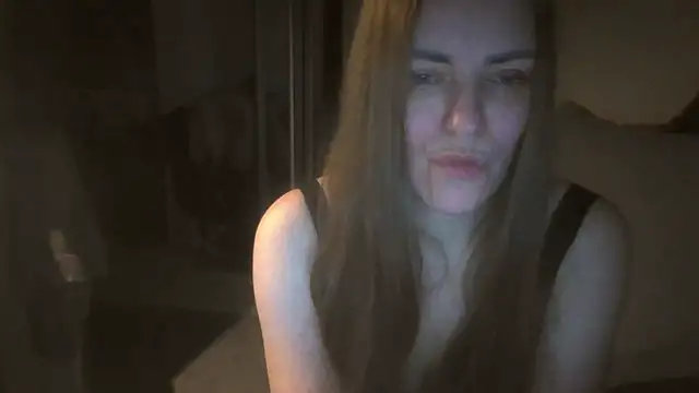 Snapshot of AnnaDiamond1 chatting on 10.02.25 AnnaDiamond1 online show from 10.02.25