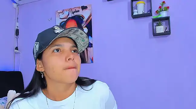 sara mendez2 online show from 02.28.25