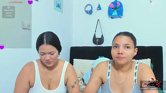 Snapshot of sara_mendez2 chatting on 12.18.25 sara mendez2 online show from 12.18.25