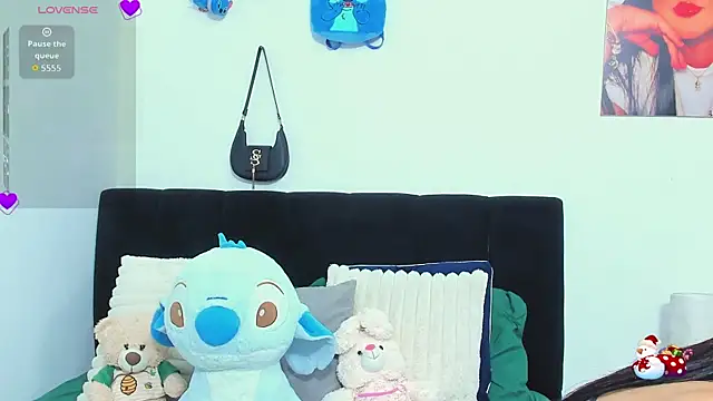 Snapshot of sara_mendez2 chatting on 12.20.25 sara mendez2 online show from 12.20.25