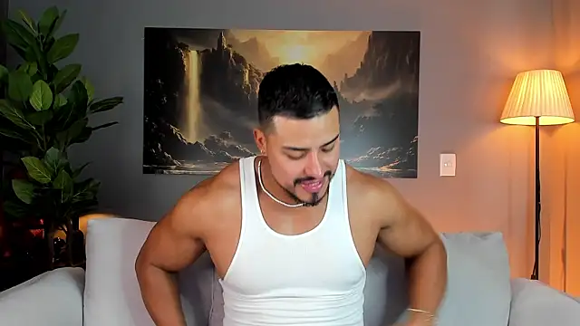 Snapshot of ApoloMakris chatting on 04.09.26 ApoloMakris online show from 04.09.26