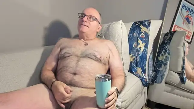 Snapshot of dantes_lion chatting on 11.21.25 dantes lion online show from 11.21.25