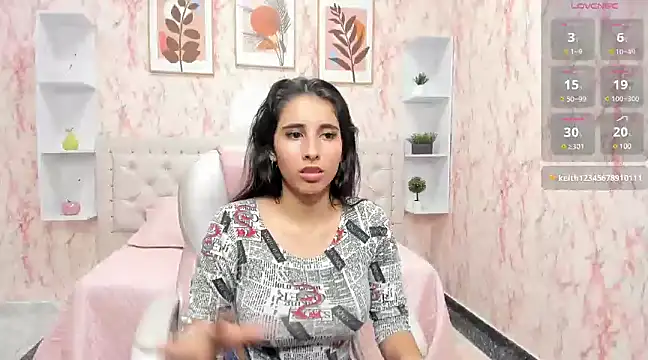 Snapshot of VICTORIA_HOUSTON chatting on 12.12.24 VICTORIA HOUSTON online show from 12.12.24