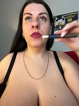 Evelinia online show from 03.07.25