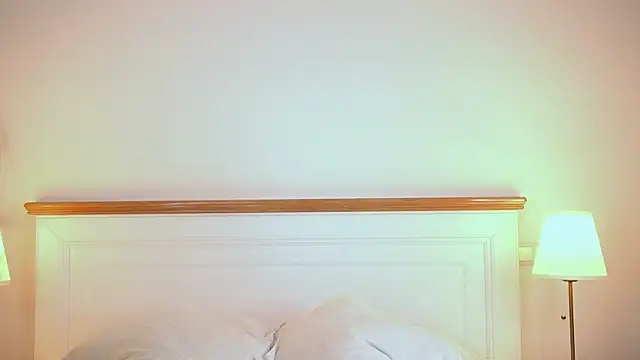 Snapshot of AdelineKing chatting on 06.25.26 AdelineKing online show from 06.25.26