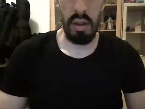 Snapshot of SpiderPaisa chatting on 12.30.24 SpiderPaisa online show from 12.30.24