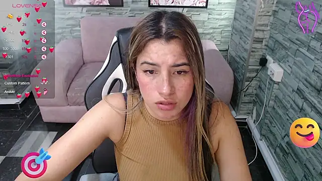 Snapshot of Valerie_b chatting on 02.01.25 Valerie b online show from 02.01.25