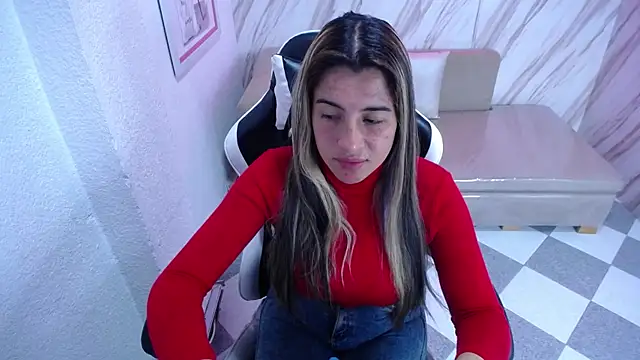 Snapshot of Valerie_b chatting on 02.08.25 Valerie b online show from 02.08.25