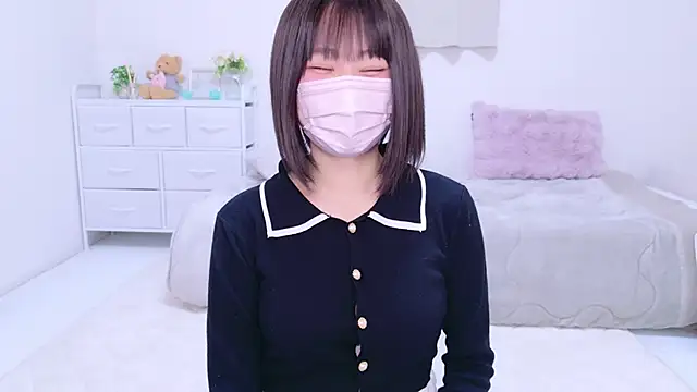 Snapshot of Im_Yu-na chatting on 12.20.24 Im Yu-na online show from 12.20.24