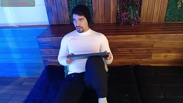 Snapshot of Ian_Daviz chatting on 09.11.25 Ian Daviz online show from 09.11.25