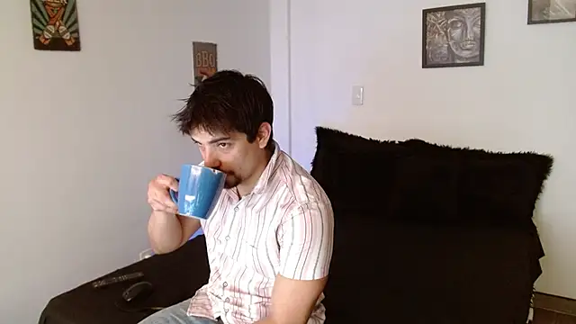 Snapshot of Ian_Daviz chatting on 11.22.25 Ian Daviz online show from 11.22.25