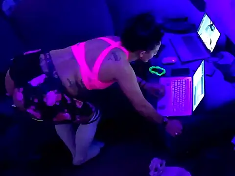 KRYZTALYNXXX online show from 01.11.25