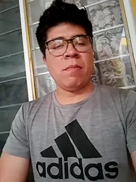Snapshot of strokvic chatting on 05.18.26 strokvic online show from 05.18.26