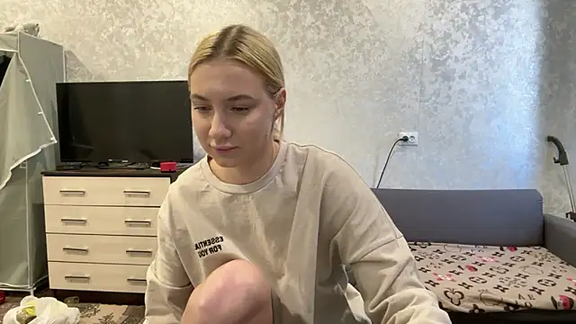 AnneBall online show from 02.10.25